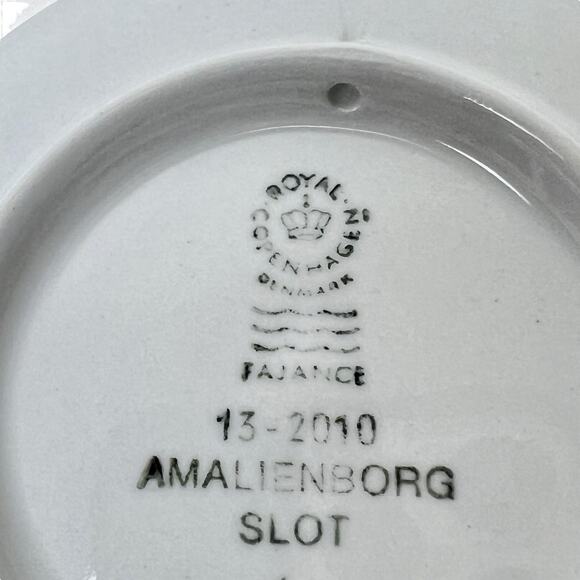 Porcelain Wall Art Royal Copenhagen Mini Plate Amalienborg Blue Display - Picture 7 of 10